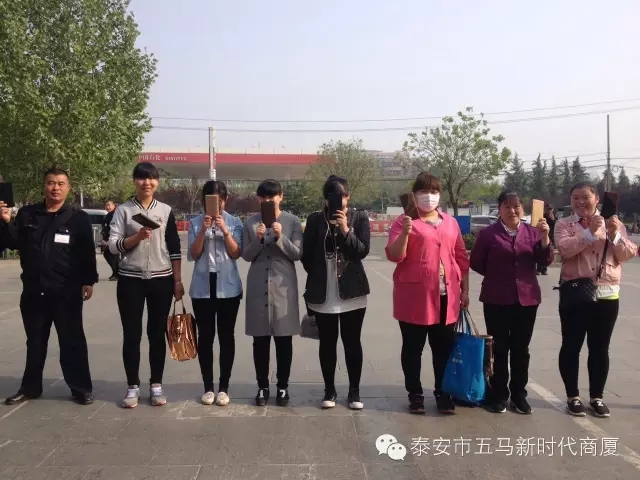 青春不言敗，愛(ài)拼才會(huì)贏。五馬店春季拔河比賽實(shí)況記錄！