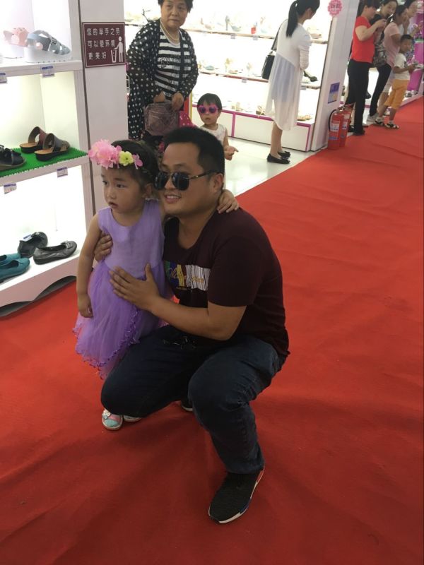 回顧精彩現(xiàn)場(chǎng) | 2016五馬新時(shí)代首屆感恩父愛(ài)時(shí)裝發(fā)布會(huì)落幕！