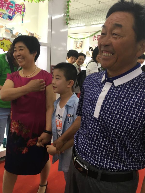 回顧精彩現(xiàn)場(chǎng) | 2016五馬新時(shí)代首屆感恩父愛(ài)時(shí)裝發(fā)布會(huì)落幕！